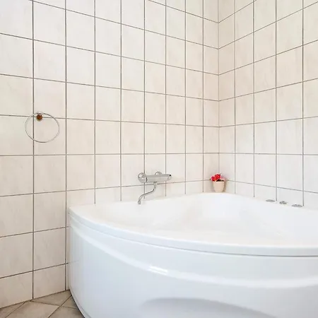 6 Person In Haderslev-by Traum 펜션 Årøsund